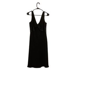Donna Morgan Black V neck and back Cocktail Dress Size 8